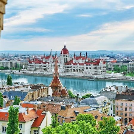 Parisian Soul In The Heart Of Budapest Esterno foto