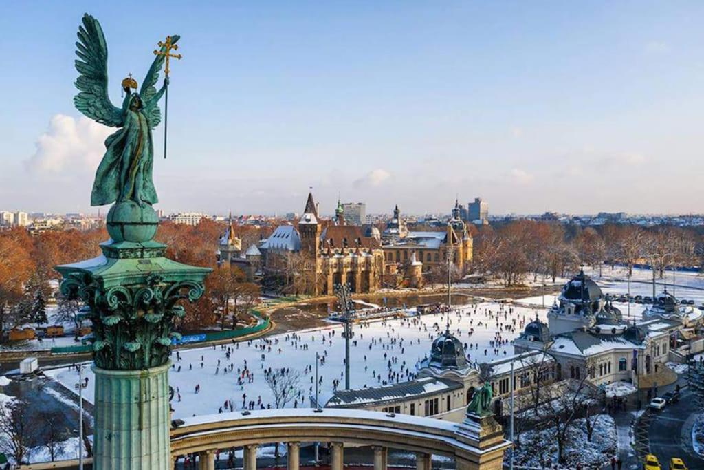 Parisian Soul In The Heart Of Budapest Esterno foto