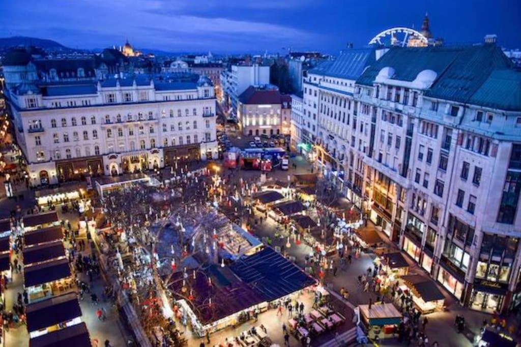 Parisian Soul In The Heart Of Budapest Esterno foto