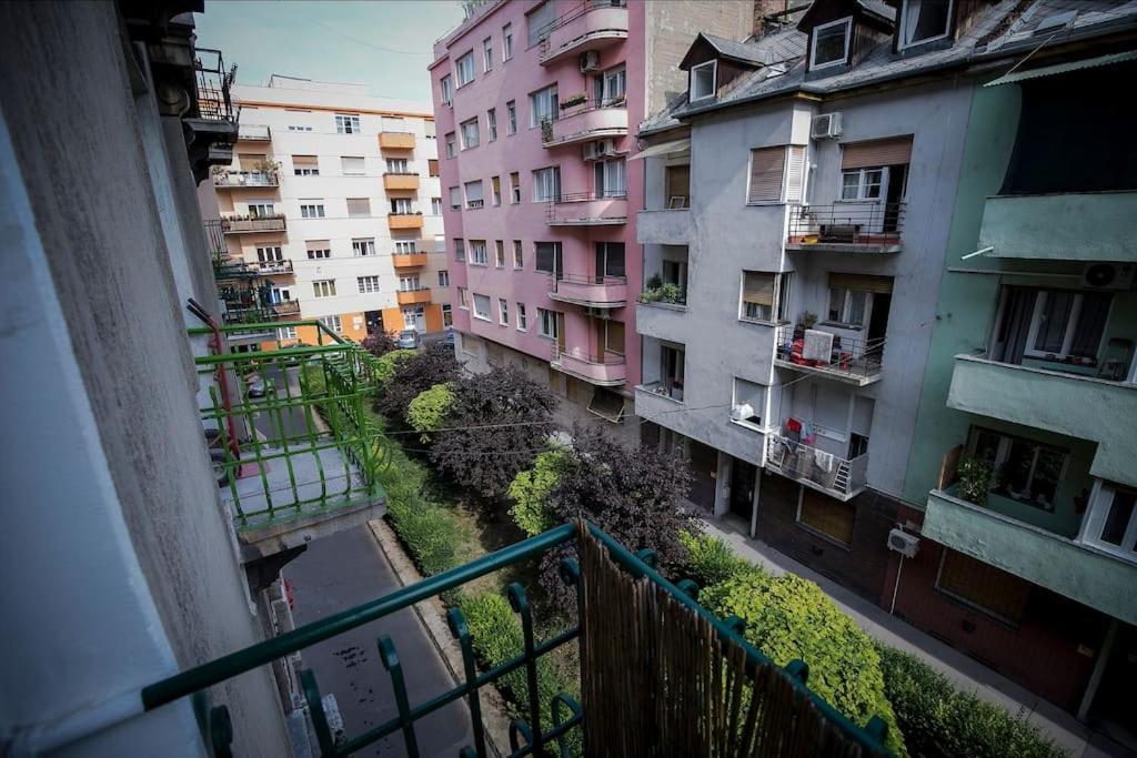 Parisian Soul In The Heart Of Budapest Esterno foto